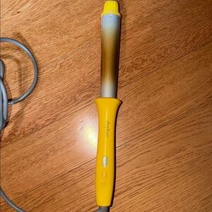 Drybar Yellow and Gold Curling Wand
